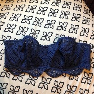 Strapless Victoria Secret Bra :)
